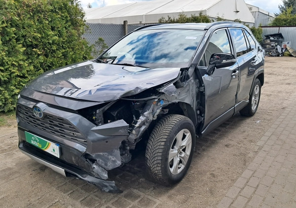 Toyota RAV4 cena 66900 przebieg: 58000, rok produkcji 2020 z Chodzież małe 466